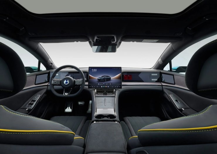 салон BYD Denza Z9 GT