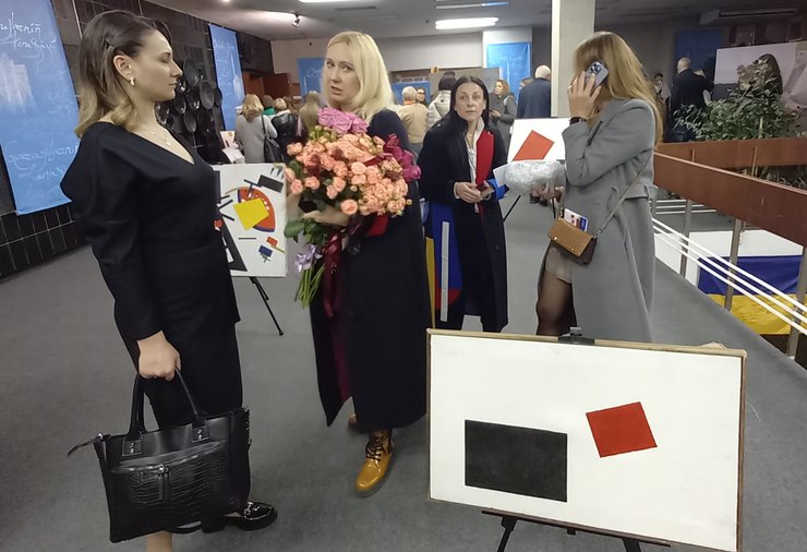 Дарья Онищенко, Татьяна Филевская, Малевич, Казимир Малевич, фильм Дарьи Онищенко, фильм Малевич, Черный квадрат, Черный квадрат в чем смысл, супрематизм, история искусства