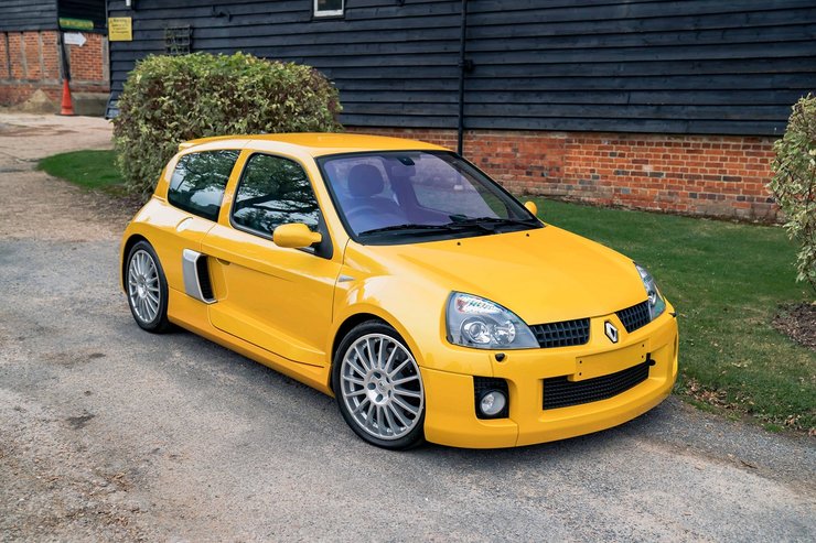 Renault Clio V6