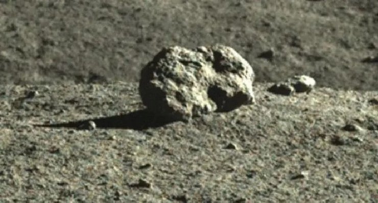 Місяць, таємниця, камінь, місяцехід