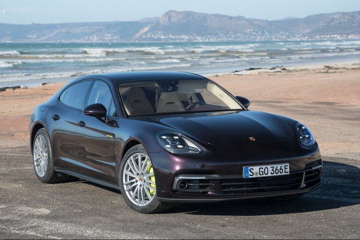 Porsche Panamera 4 E-Hybrid