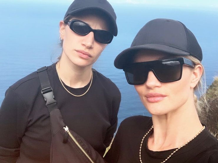 рози хантингтон уайтли, флоренс хайнтингтон уайтли