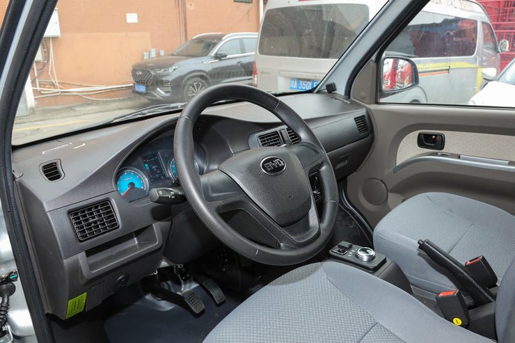 салон BYD V3, новый BYD V3, китайский электромобиль, коммерческий электромобиль