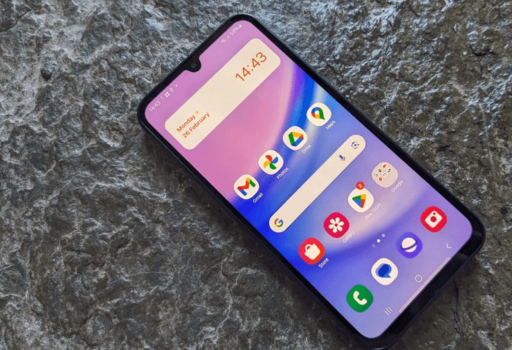 лучший бюджетный смартфон