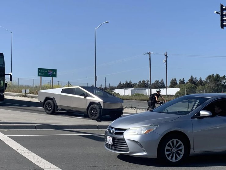 Tesla Cybertruck