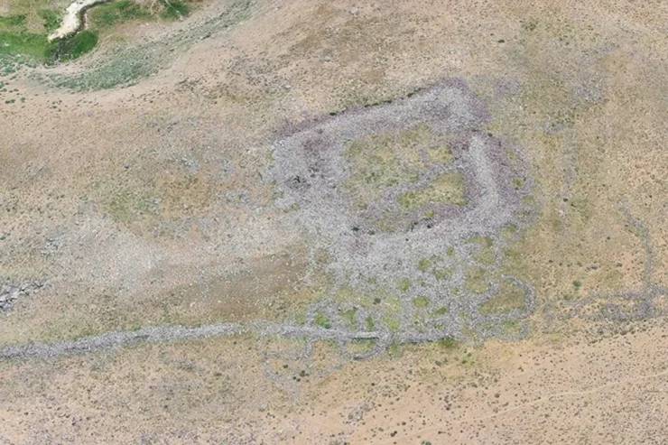 исследователи раскопали замок
