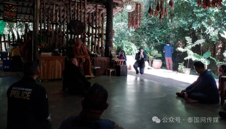 монахи в Таиланде, таиланд храм, таиланд настоятель