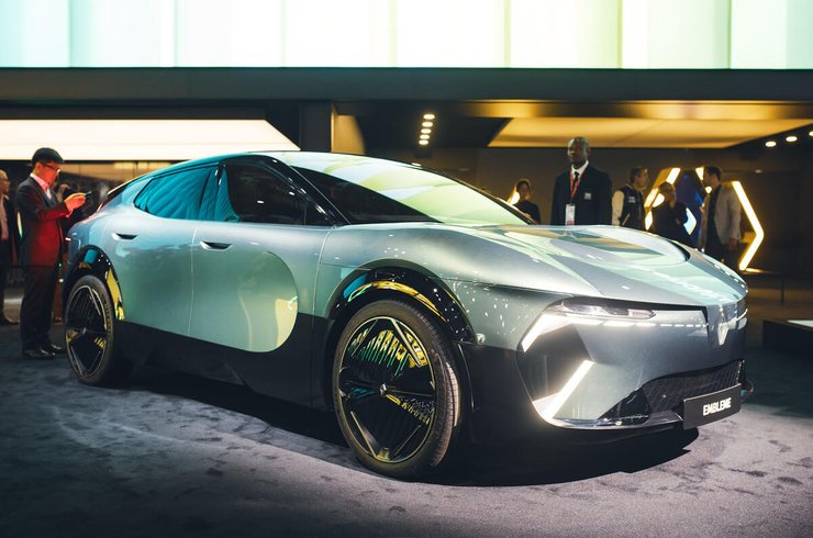 Renault Embleme, мавтошоу в Парижі, Паризький автосалон, новинки автошоу в Парижі