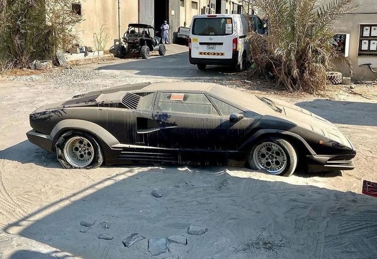 Lamborghini Countach, Lamborghini Countach 25th Anniversary, суперкар Lamborghini, покинуті авто