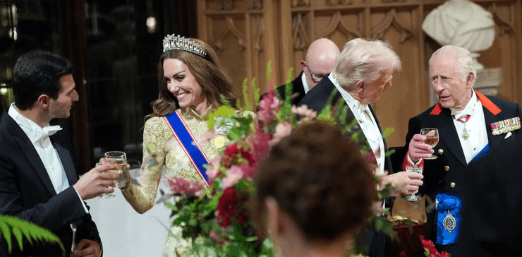 Майкл Булос в британии на ужине