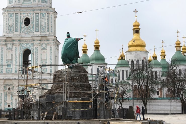 война, обстрелы, как защищают памятники от обстрелов, война памятники архитектуры, война обстрелы памятников