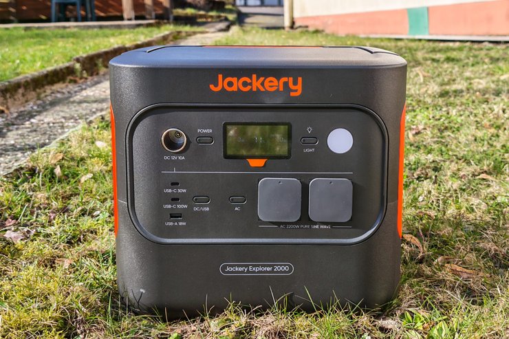 Jackery 2000 v2