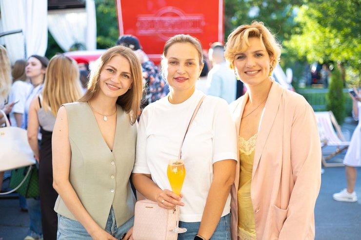 Ксения Виноградова, Юлия Павлюк, Анна Малиновская