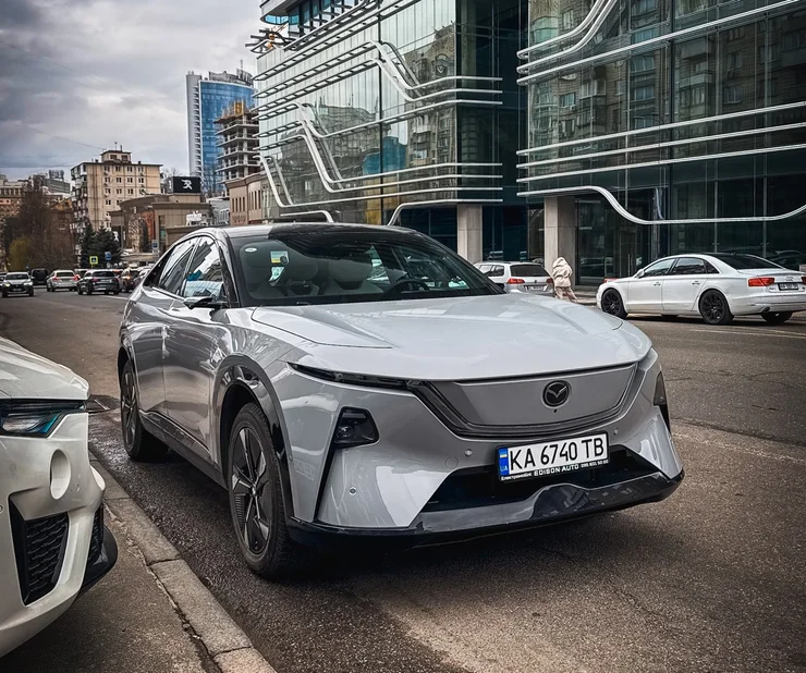 Mazda EZ-60 запас ходу
