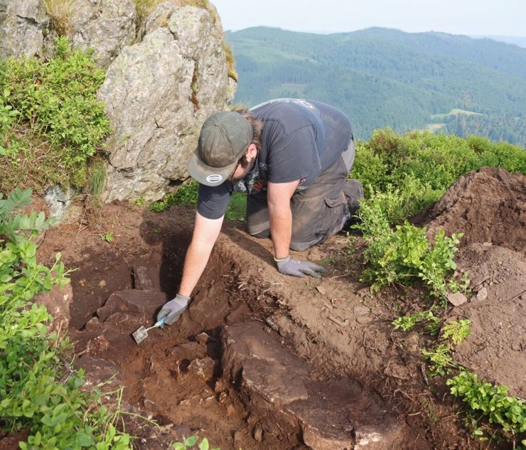 Археологи начали раскопки