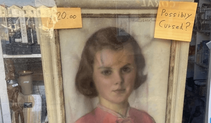 Проклята картина, почався хаос, проклятий портрет, моторошні речі, двічі повертали, проклята річ, малюнок дівчинки, медіум, королівська сім'я