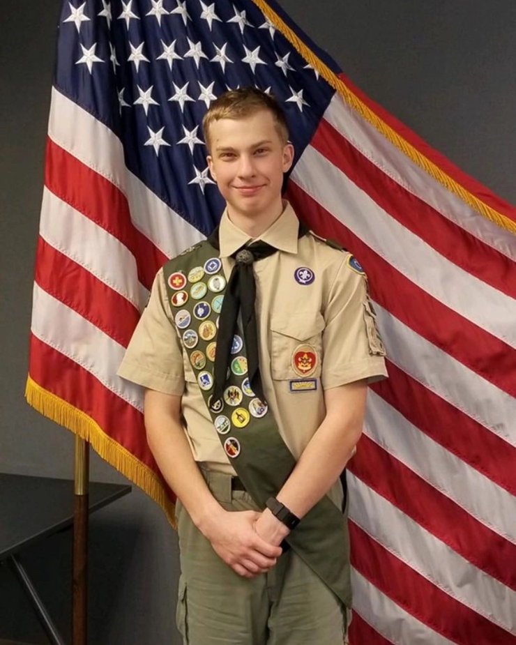 Погиб доброволец Роберт "Бобби" Эдвард Питранджело, который в прошлом был бойскаутом