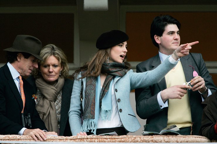 Кейт Миддлтон, стиль кейт миддлтон, образы кейт миддлтон, наряды принцессы уэльской, кейт миддлтон в молодости