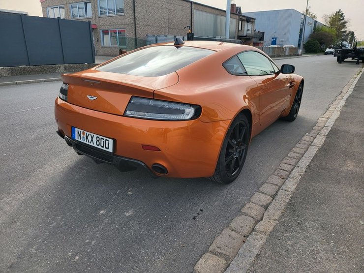 Aston Martin V8 Vantage 2006, Aston Martin V8, суперкар Aston Martin