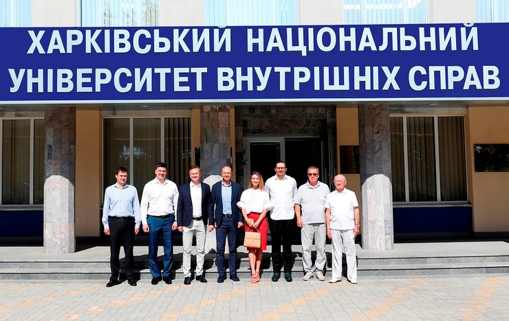 Александр Усик поступил в ХНУВД