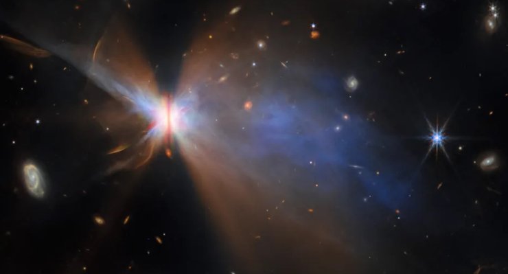 IRAS 04302+2247 астрофотография