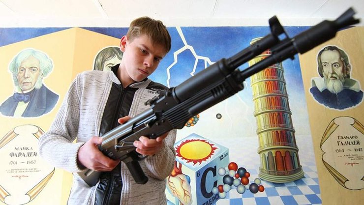 росія військова підготовка дітей, курси початкової військової підготовки, школи, психологічна підготовка, автомат