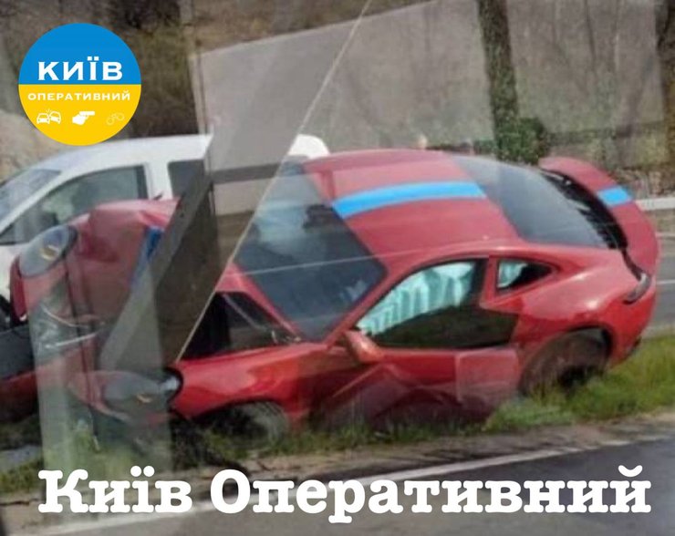 розбитий порше 911