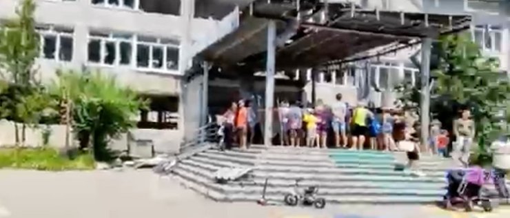 маріуполь фото, мітинг у маріуполі, маріуполь акція протесту