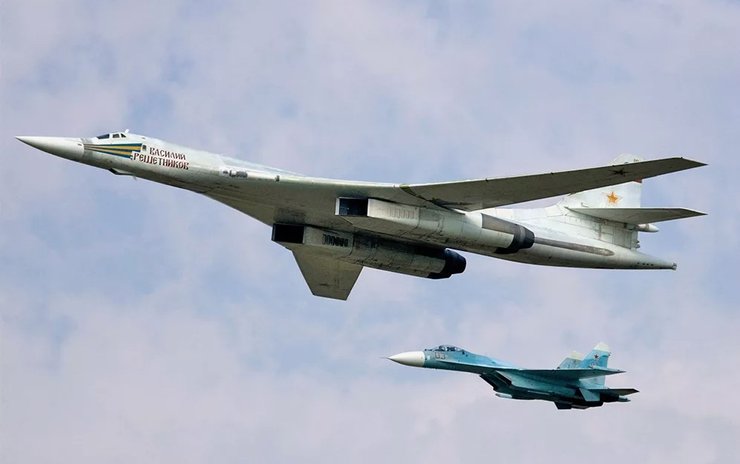 Бомбардировщик Ту-160