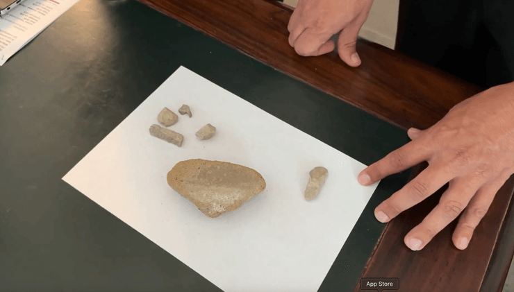 Мужчина забрал камни в Помпеях