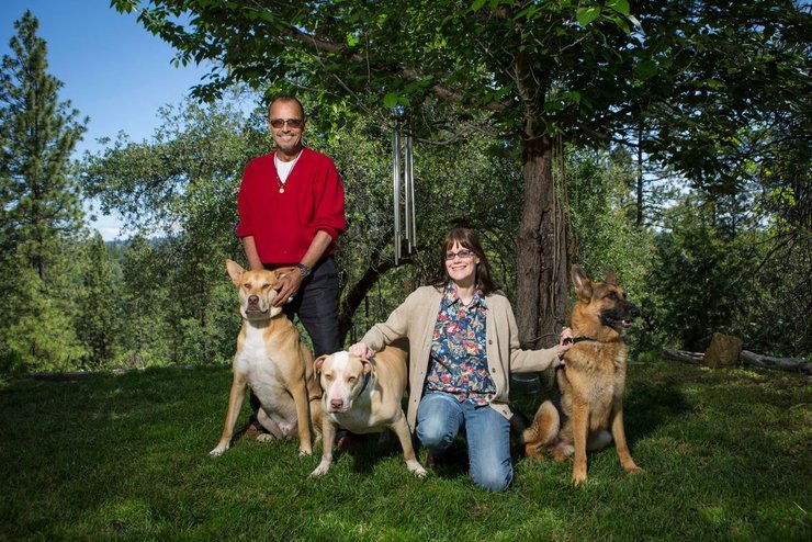 Майкл Надер, Джоді Лістер, собаки, сім'я