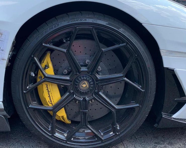 Lamborghini Aventador, таможня, нелегал