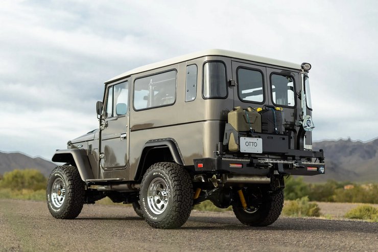 Toyota Land Cruiser FJ43