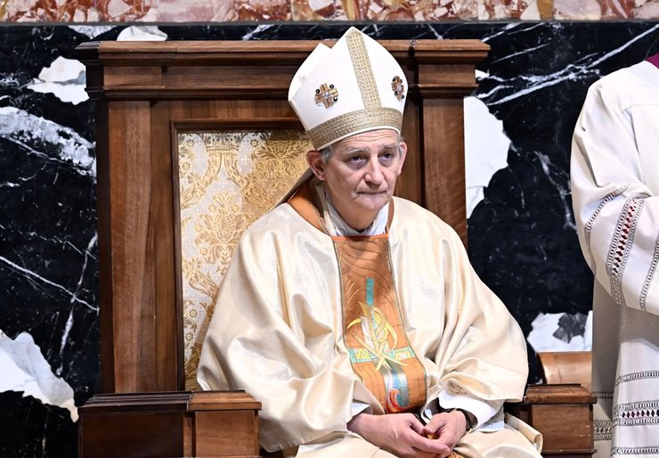 Кардинал Маттео Зуппи, 69 лет, Италия