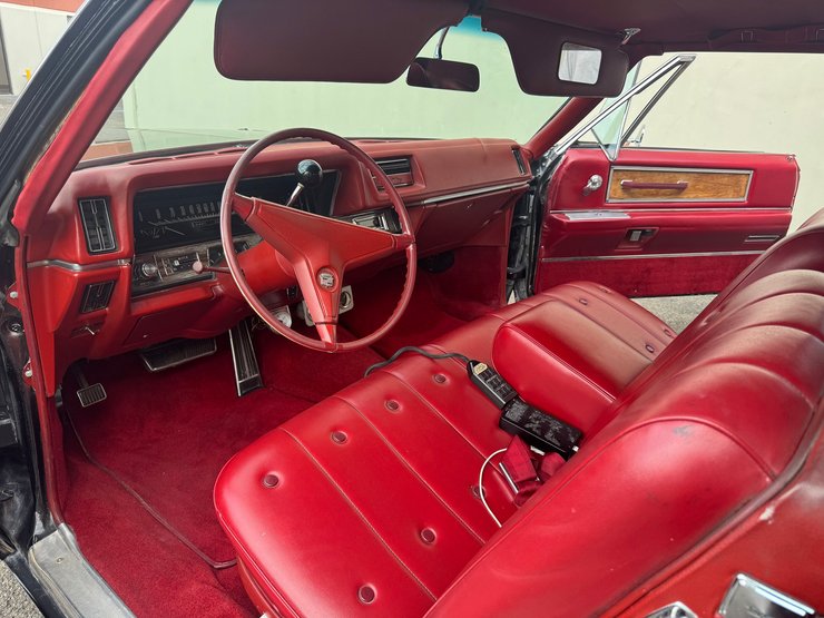 Салон Cadillac DeVille 1968 года