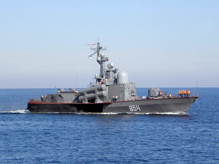 Катер "Иановец"