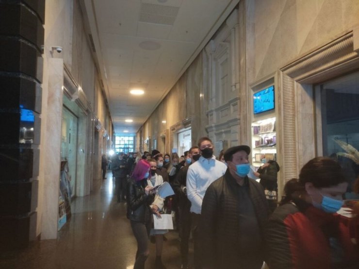 черги, вакцини,