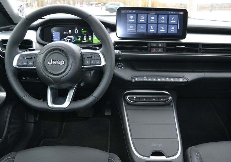 салон Jeep Avenger, Jeep Avenger, новый Jeep Avenger, кроссовер Jeep, кроссовер Jeep