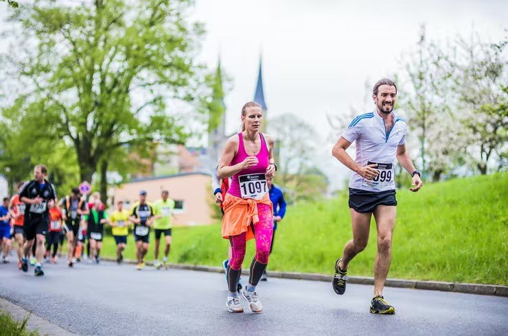 Біг, люди тікають