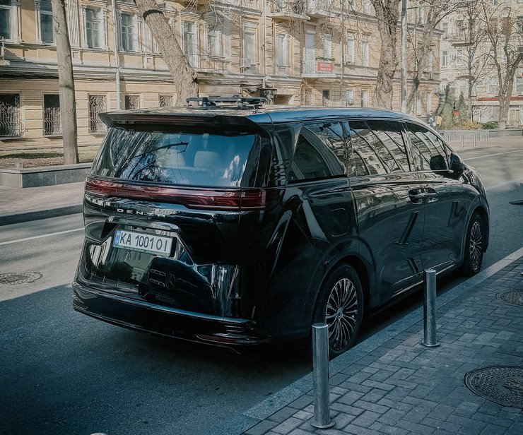 Denza D9, BYD Denza, Denza D9