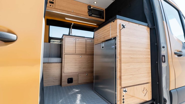 Mercedes-Benz Sprinter дом на колесах Outside Van