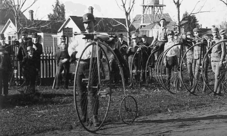 Томаса Стівенс подолав десятки тисяч кілометрів на висококолісному пенні-фартингу