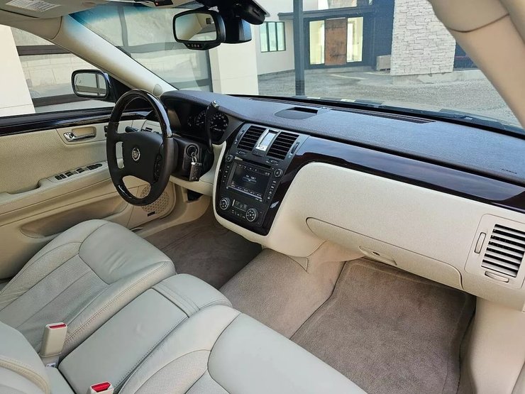 Cadillac DTS 2009, Cadillac DTS, капсула времени, седан Cadillac