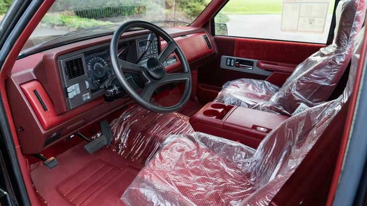 салон Chevrolet 454 SS, Chevrolet 454, пикап Chevrolet, Chevrolet 454 SS 1990, капсула времени