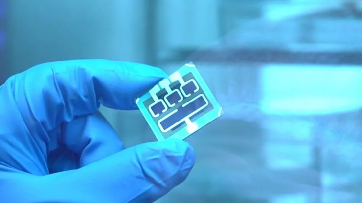 Солнечные панели, перовскиты, фото