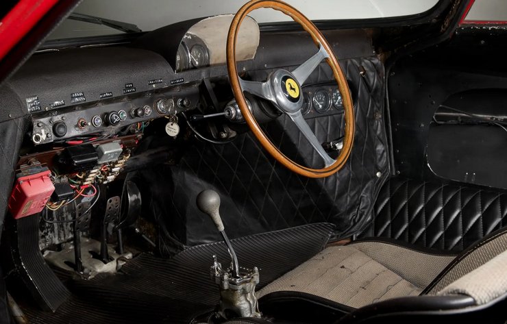 салон ферррарі 250, Ferrari 250 LM, Ferrari 250 LM 1964, спорткар Ferrari