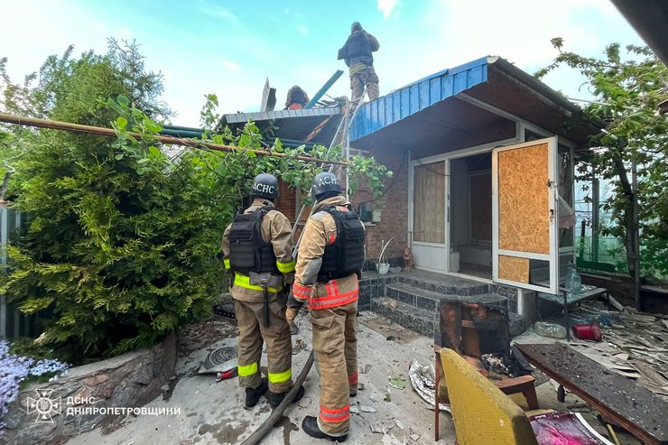 ДСНС, Нікополь, пожежа, російський обстріл