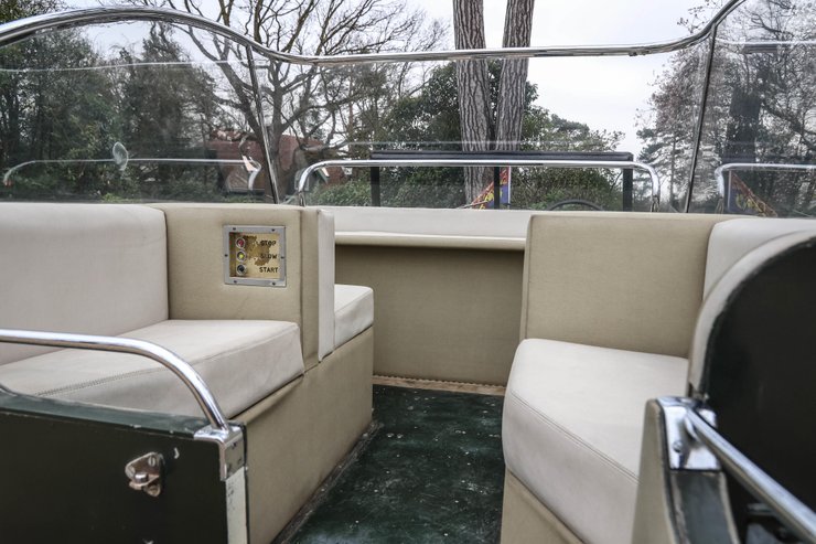 Land Rover 1968, Land Rover Series II, авто Єлизавети ІІ, королева Єлизавета ІІ