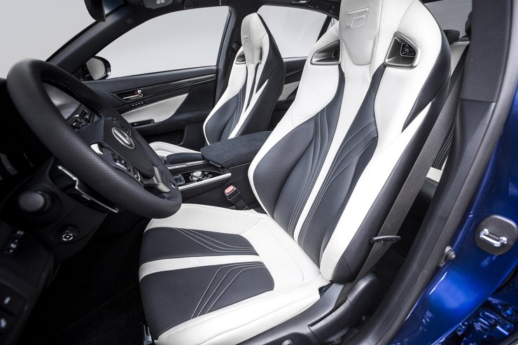 Салон Lexus GS-F