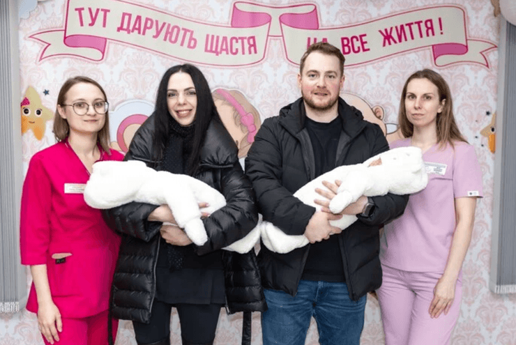 Sonya Kay з дітьми